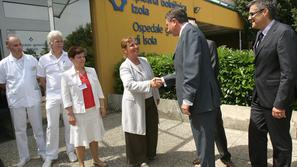 Takole sta premier Pahor in minister Marušič poleti vljudnostno obiskovala bolni