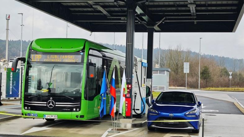 Otvoritev polnilnega parka na alternativna goriva