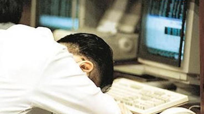 Sodelavci kar pet dni niso opazili, da je njihov sodelavec mrtev (slika je simbo