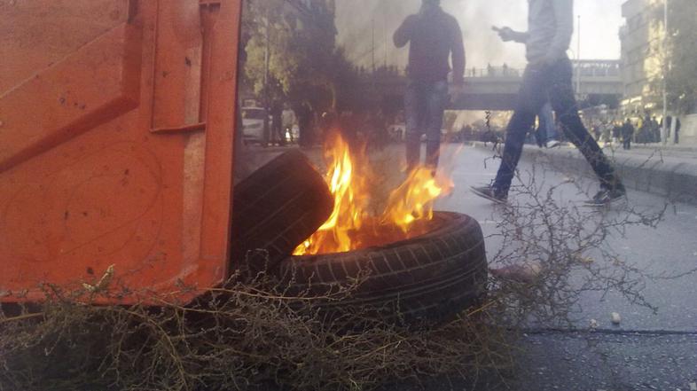 Demonstracije proti sirskemu predsedniku Bašarju al-Asadu se nadaljujejo v Damas