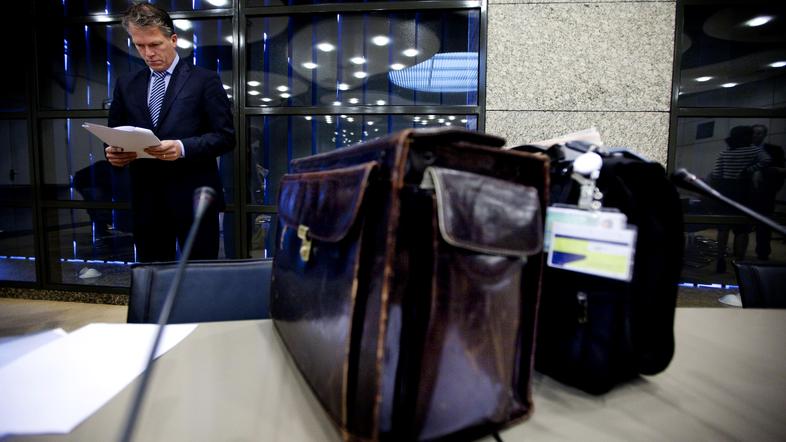 Slovenija spada v skupino trinajstih držav z velikim tveganjem, za katere je dol