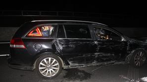 Nesreča Lipce, voznik in potnik padla iz avtomobila