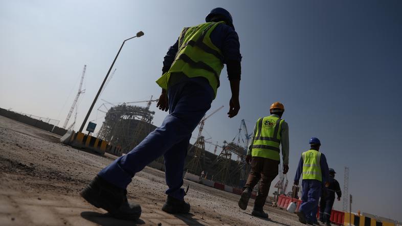 delavci sp 2020 katar gradbišče