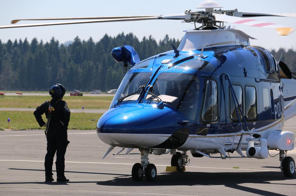 policijski helikopter, AgustaWestland AW 169, Brnik