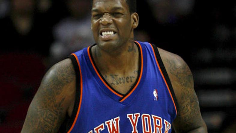 Eddyja Curryja čaka tožba zaradi domnevnega spolnega nadlegovanja, rasističnih o