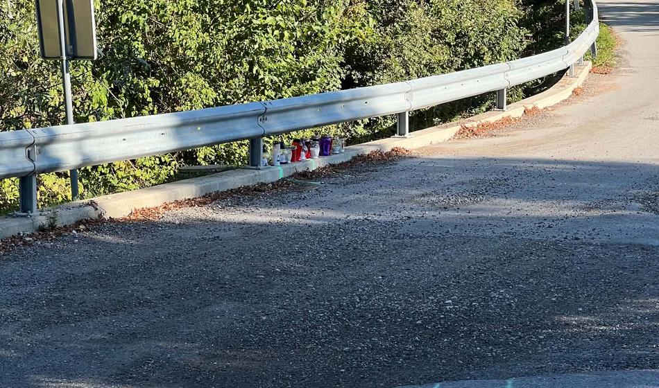 Skoraj šest let opozoril, cesta še vedno ni sanirana: Zdaj je na njej umrl 15-letnik