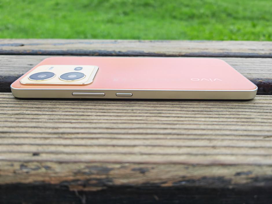 Vivo X 80 Lite | Avtor: D. J.