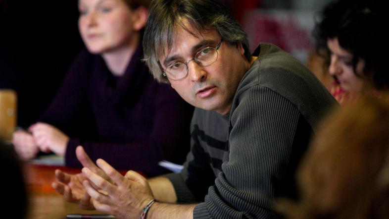 Andrej Kurnik s socialnega centra Rog pravi, da delovni migranti zaradi strahu v