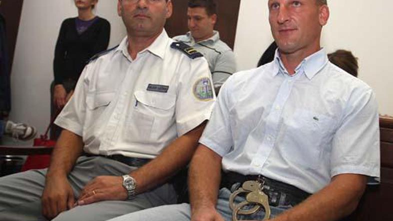 Bezjaku grozi 15 let zapora, če pa ni edini krivec za smrt Višnerja, pa od pet d