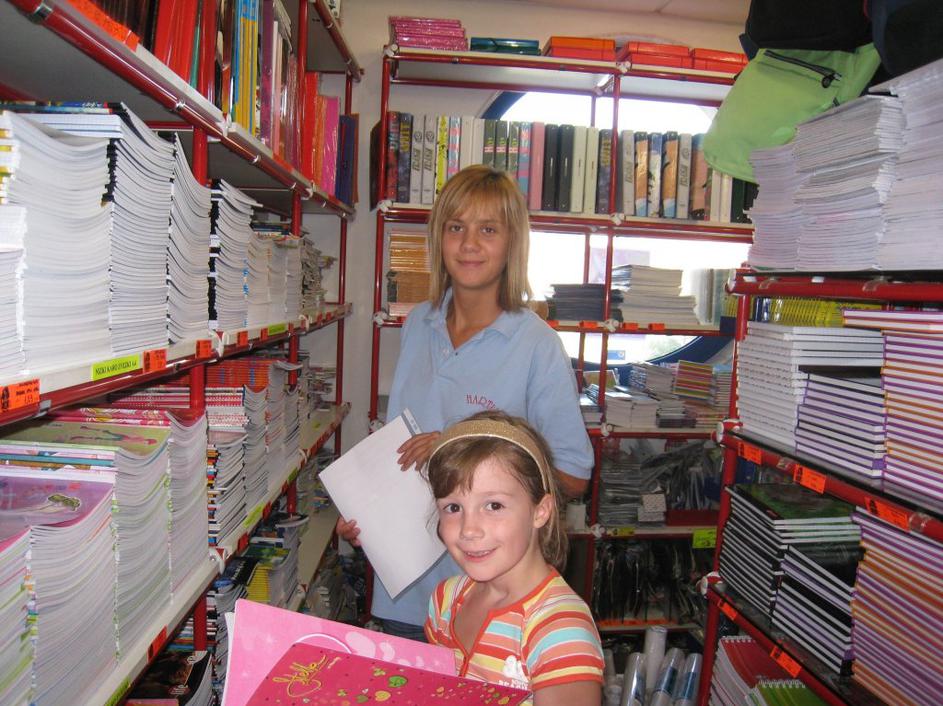 Nakupovanje šolskih potrebščin.