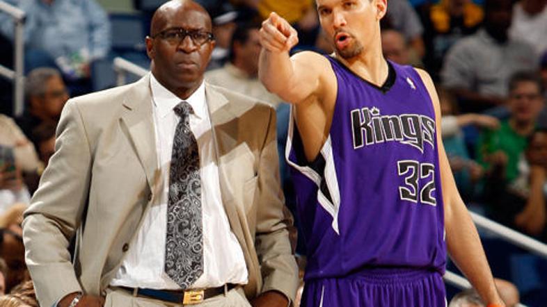 Kenny Natt rezultatske krivulje Kingsov ni spreobrnil, saj še naprej izgubljajo.