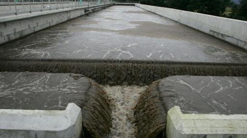 Štirje delavci so se zastrupili s plinom na novi čistilni napravi na Serminu.