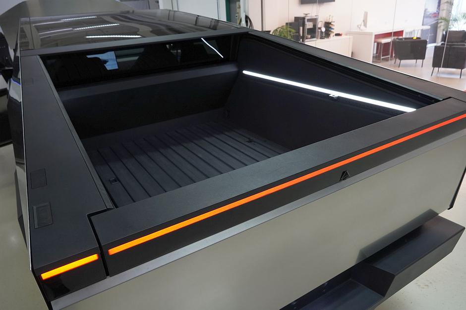 Tesla Motors cybertruck, električni polotovornjak | Avtor: Matija_Janežič