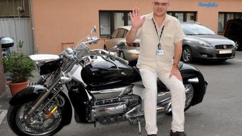 Hrvaška policija v zvezi s Pukanićevim umorom sodeluje s srbsko policijo. Đurovi