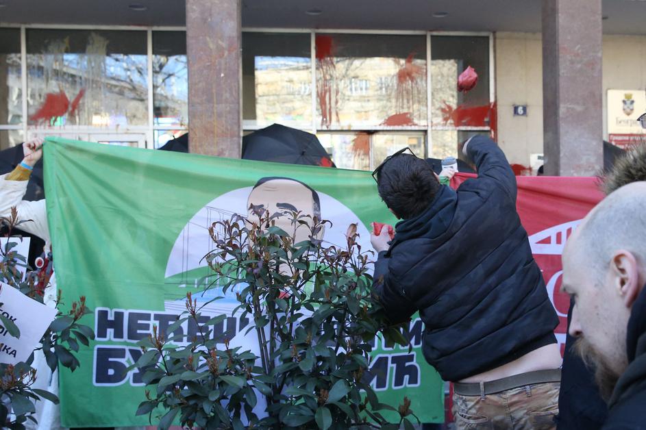 Srbija Beograd mestna skupščina protesti