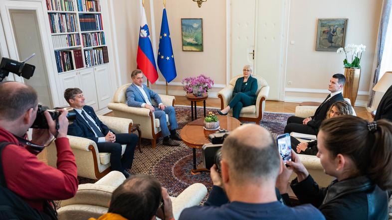 posvetovanje mandatar predsednica Nataša Pirc Musar janez janša robert golob robert sajovic cigler kralj