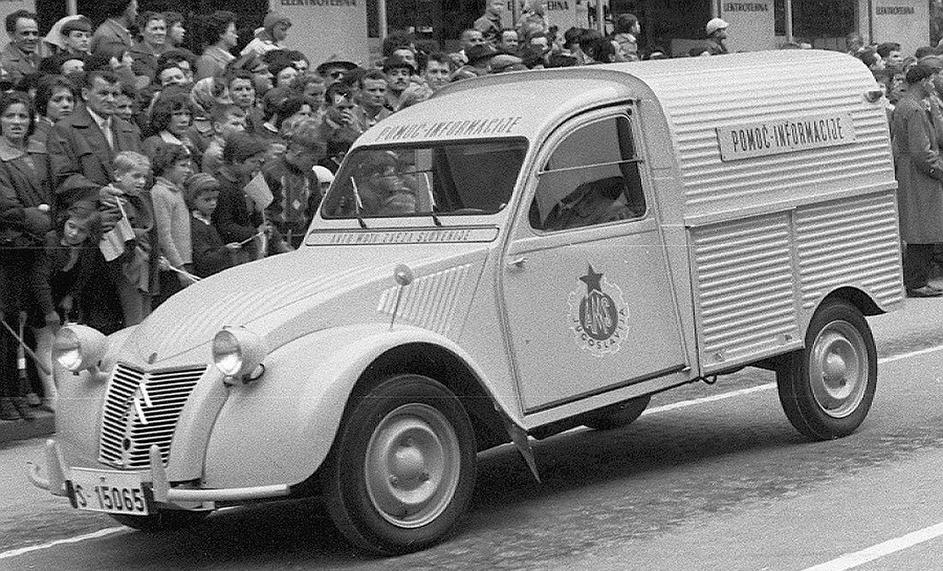 citroën berlingo 30 let