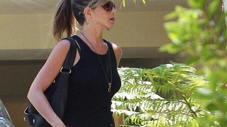 Jen naj bi si želela otroka, John pa še ni pripravljen, je ena od najpogostejših