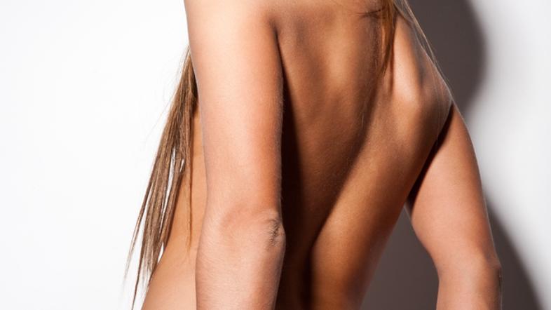 Kako bo videti tetovaža na hrbtu čez 20 let? (Foto: Shutterstock)