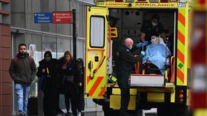 Velika Britanija omikron covid-19