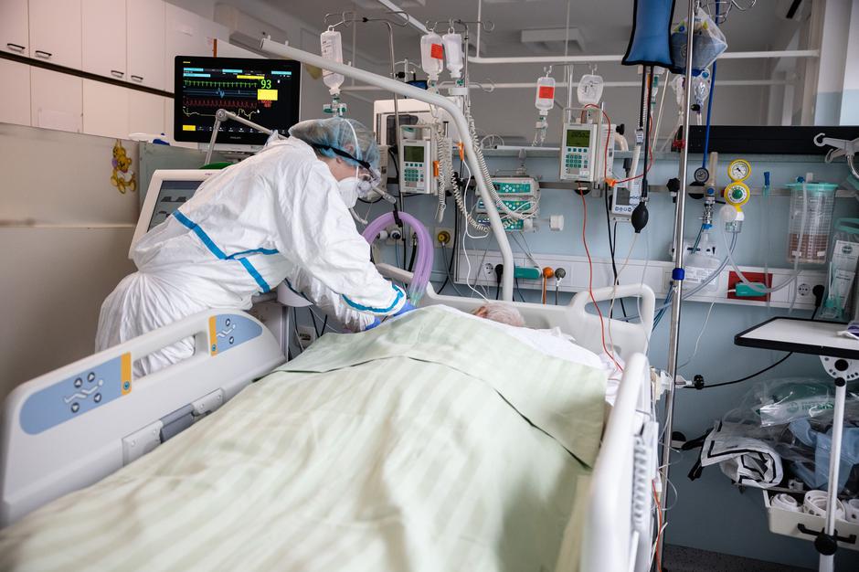 Covid-19 na Jesenicah | Avtor: Profimedia