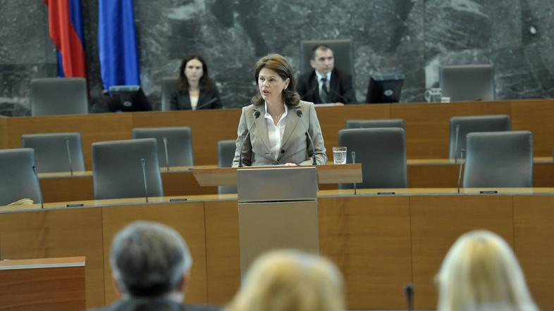 slovenija 20.03.13, Alenka Bratusek, mandatarka, izredna seja DZ, na kateri so  