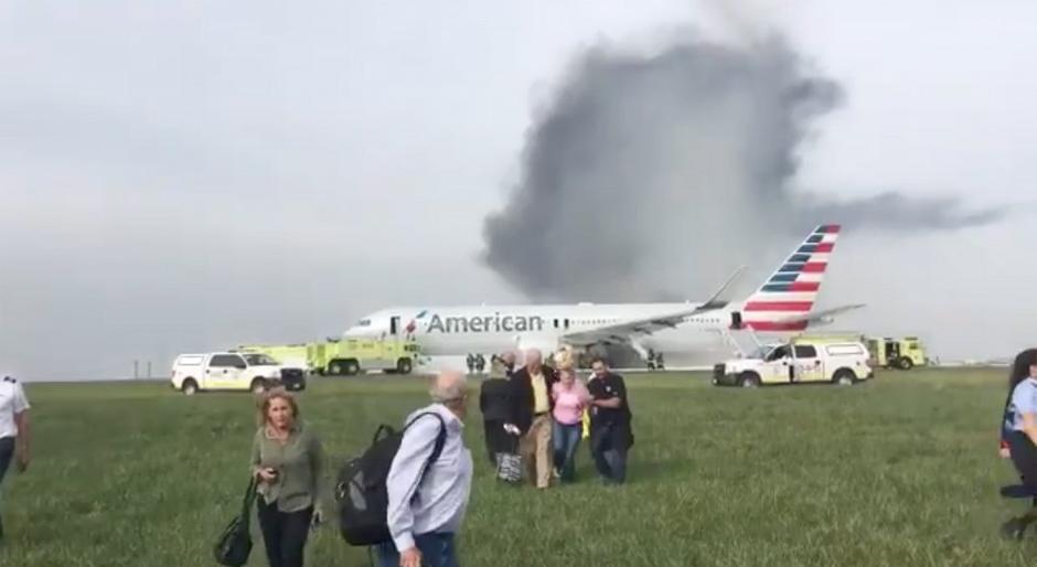 Nesreča letala American Airlines v Chicagu | Avtor: EPA