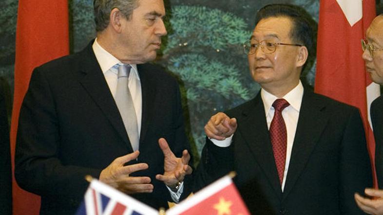 Glavna tema pogovorov Gordona Browna, levo, in kitajskega premierja Wen Jiabaa, 