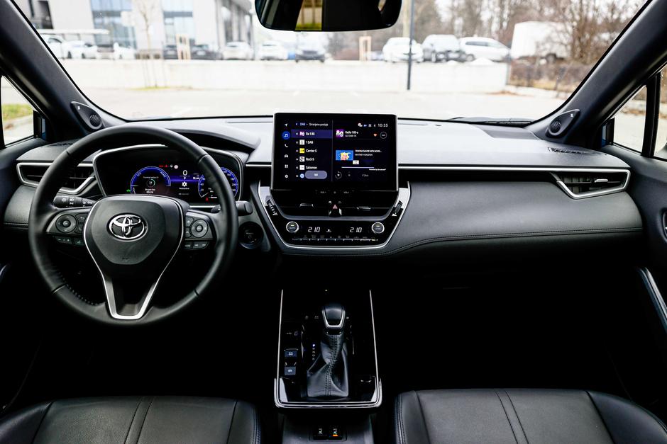 toyota corolla cross | Avtor: Saša Despot