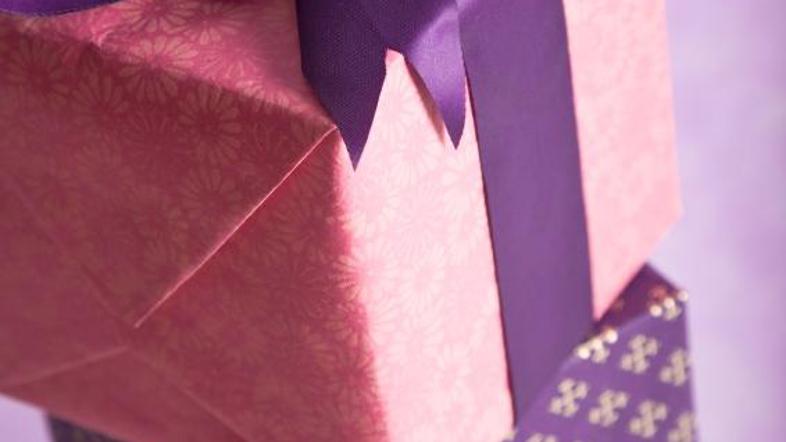 Pri obdarovanju razmislite, ali bi bili vi veseli darila, ki ga imate namen poda