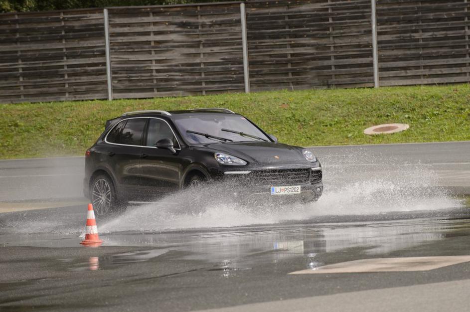 Porsche dan na Vranskem