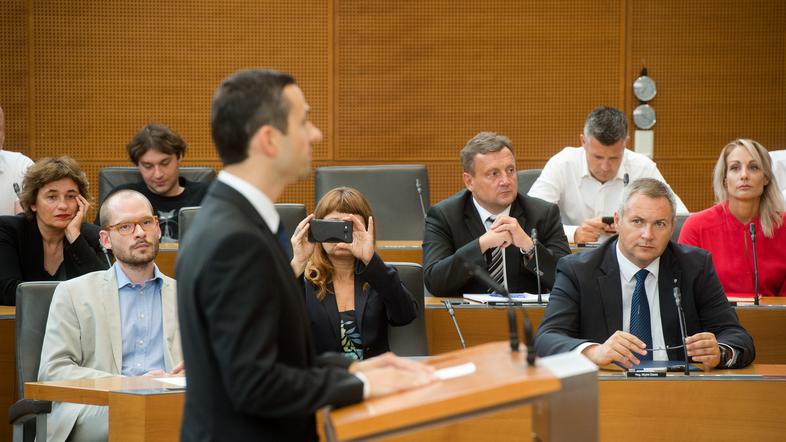 dražavni zbor, poslanci, Matej Tonin, Dejan Židan