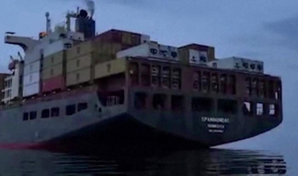 Na zaseženi ladji tudi Hrvata in štirje Črnogorci