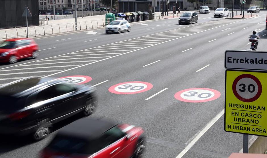 Omejitev hitrosti znak 30 | Avtor: Epa