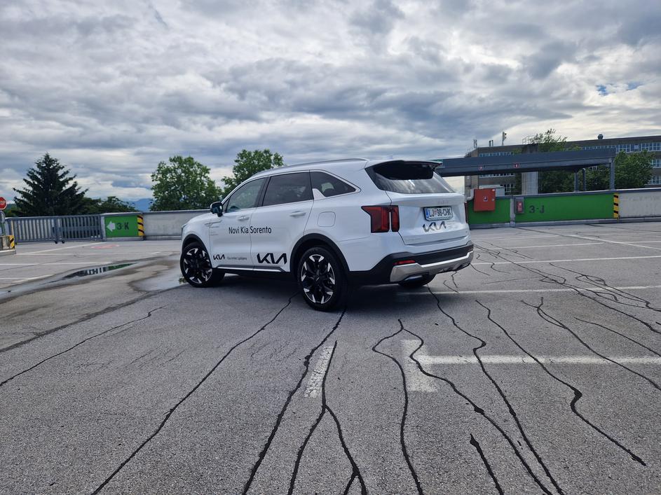 Prenovljeni kia sorento