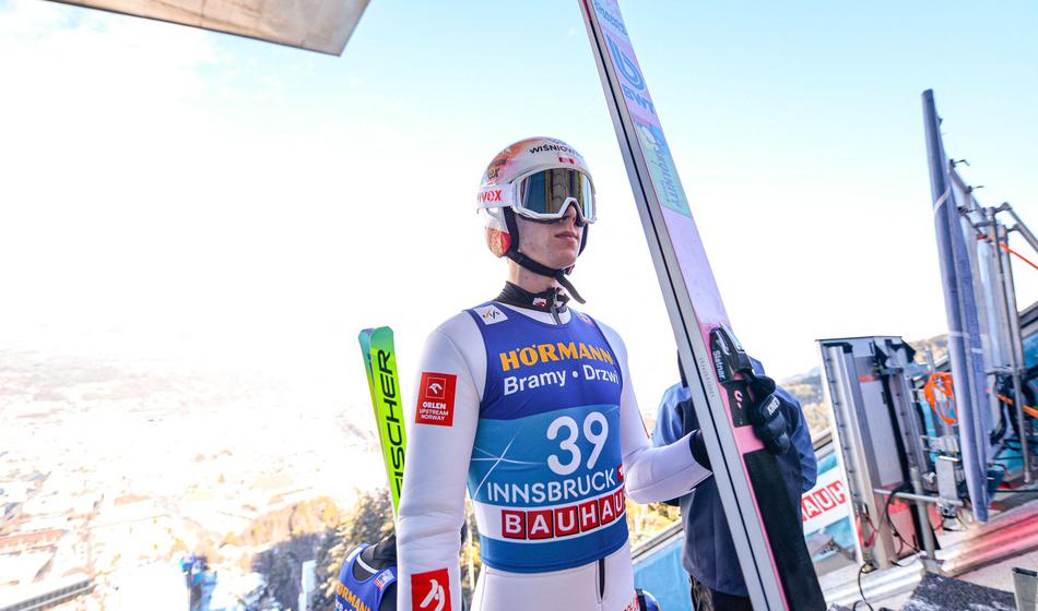 Tudi v Innsbrucku diskvalifikacija, tokrat ni šlo za dolžino dresa ali smuči