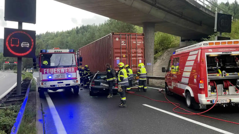 prometna nesreča karavanke avstrija