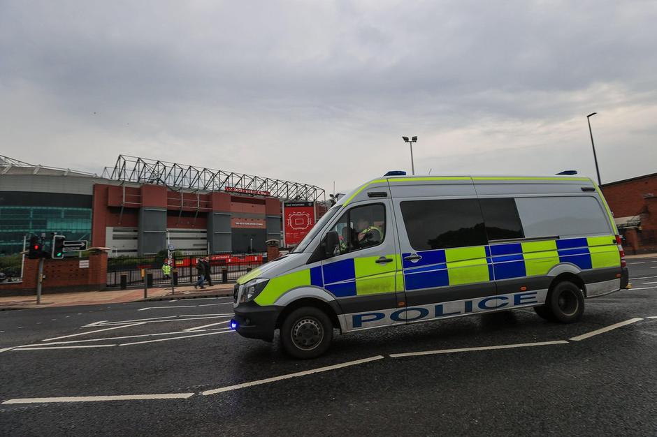 Manchester United navijači protesti Old Trafford policija | Avtor: Profimedia