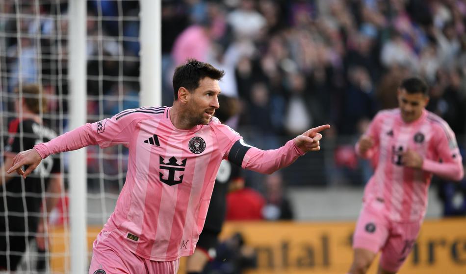 Messi na pragu devetstotice, tako pa kaže Ronaldu