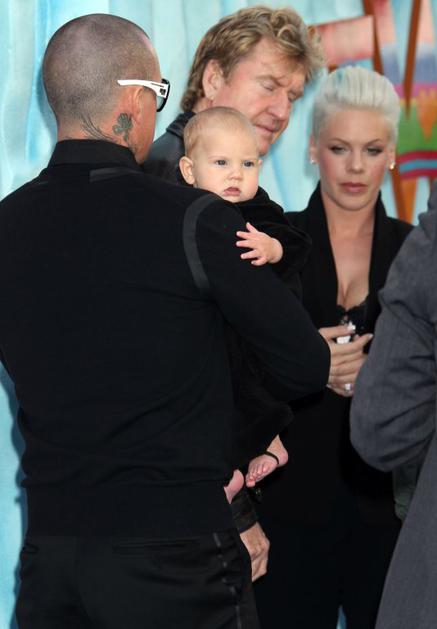 Carey Hart Willow Hart Pink