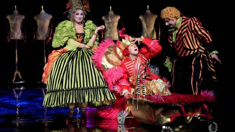 Cesarjeva nova oblačila