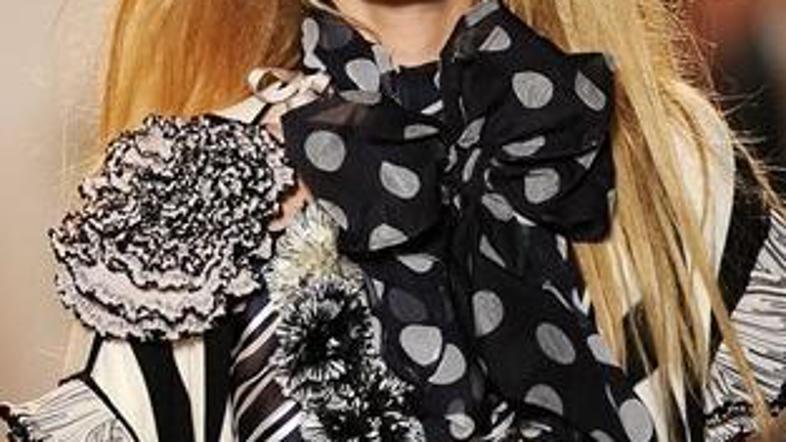 Mešanje vzorcev in pike so del prestiža, ki ga ponuja Christian Lacroix.