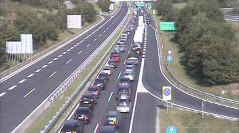 Gneča pred predorom Karavanke