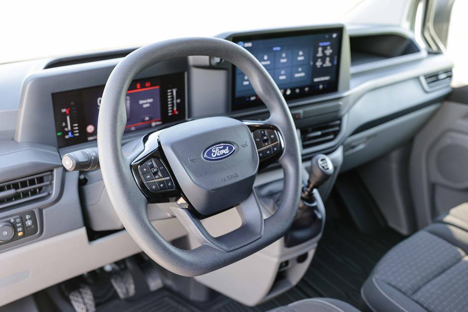 Ford Transit Custom | Avtor: Saša Despot