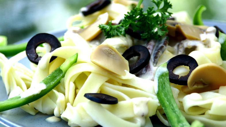 Dopolnite jih z najljubšo presno zelenjavo. (Foto: Shutterstock)