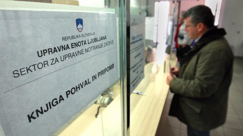 slovenija, upravna enota ljubljana, odpiralni cas, obcina, Tobacna 2, Ljubljana,