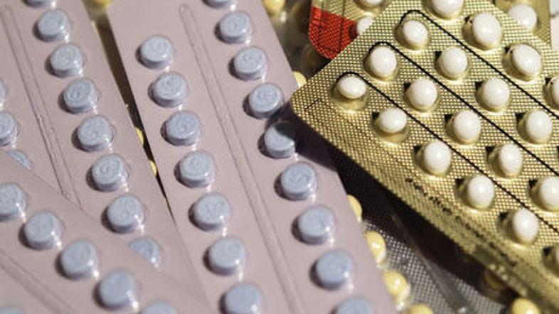 Nekatere ženske verjamejo, da peroralni kontraceptivi ščitijo pred okužbo z viru