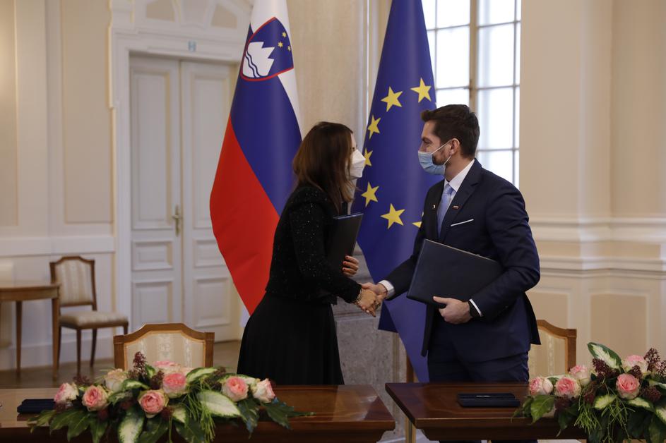 podpis memorandum google slovenska vlada Mark Boris Andrijanič Annette Kroeber-Riel