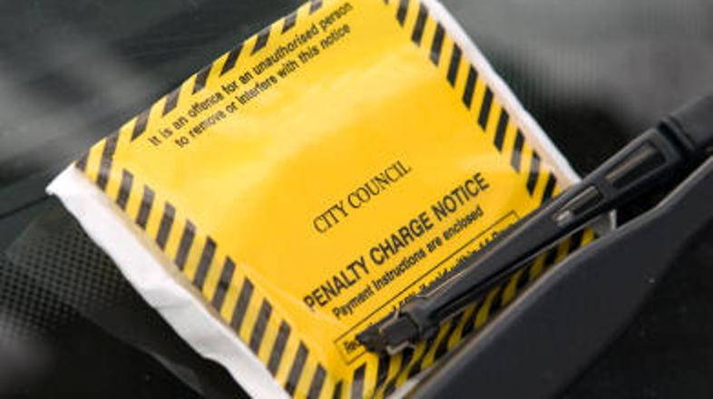 Plačilni listki se nabirajo in nabirajo ...