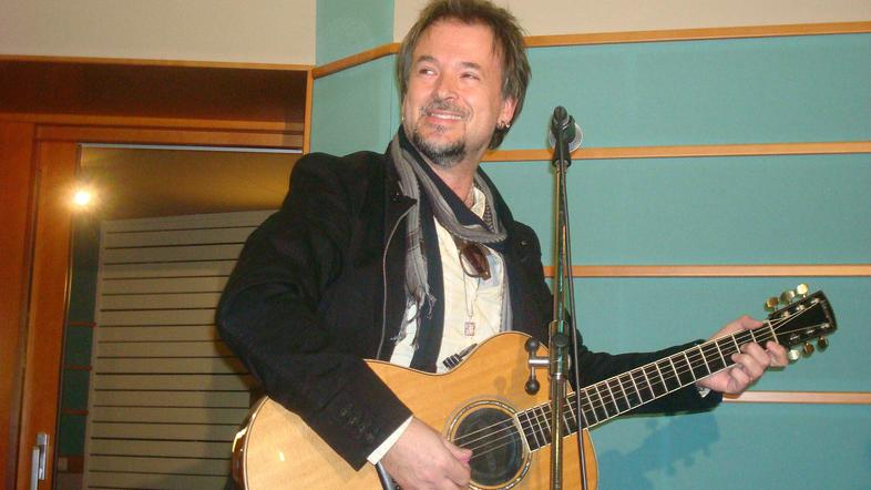 Gibonnijev novi album Toleranca se je v manj kot enem tednu povzpel med najbolje